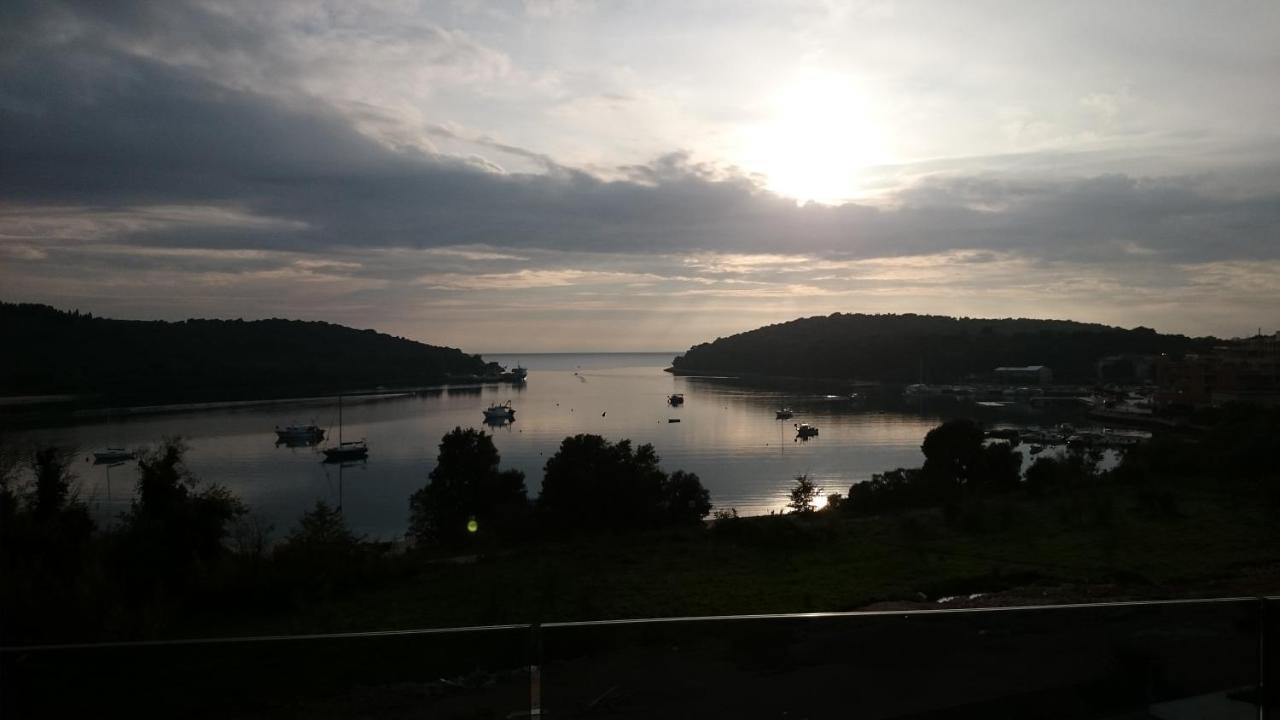 Luton Daire Banjole Dış mekan fotoğraf